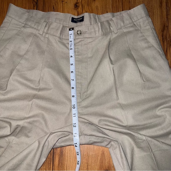 Dockers men’s classic fit khakis - Picture 6 of 8